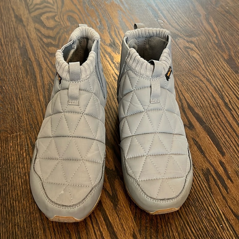Teva boots
